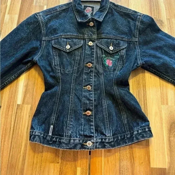 Vintage Jordache Frills (Made in Hong Kong) fitted jean jacket Size Small - Picture 7 of 12